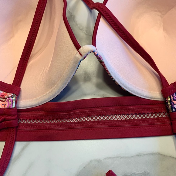 Shade & Shore Bikini Top - Picture 9 of 9